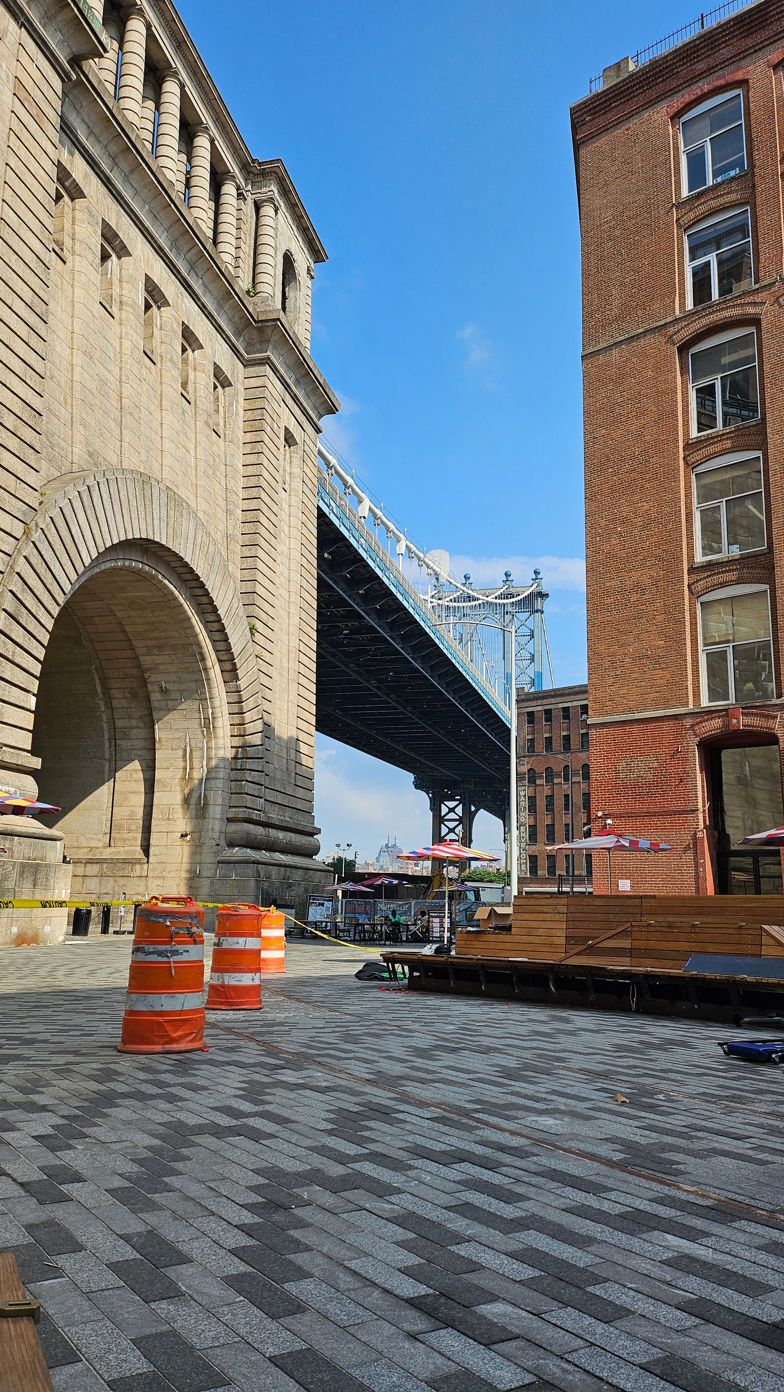 DUMBO BENCHES Image