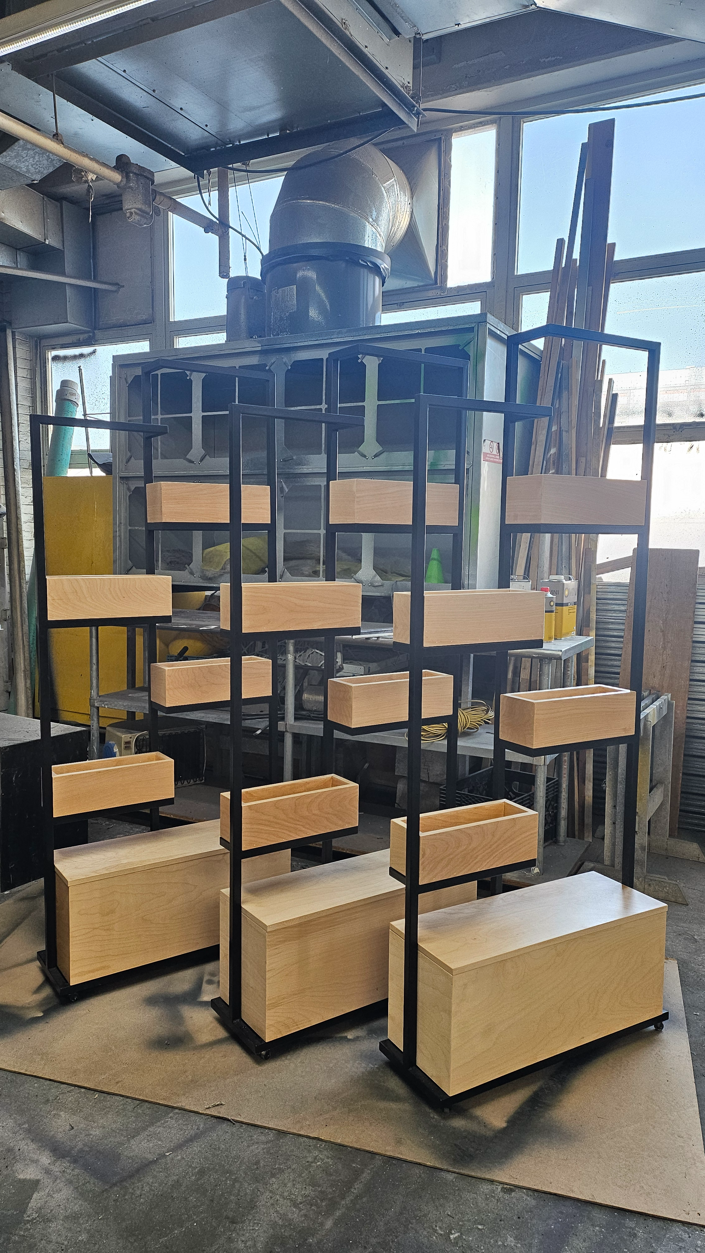 Partition Planters Image